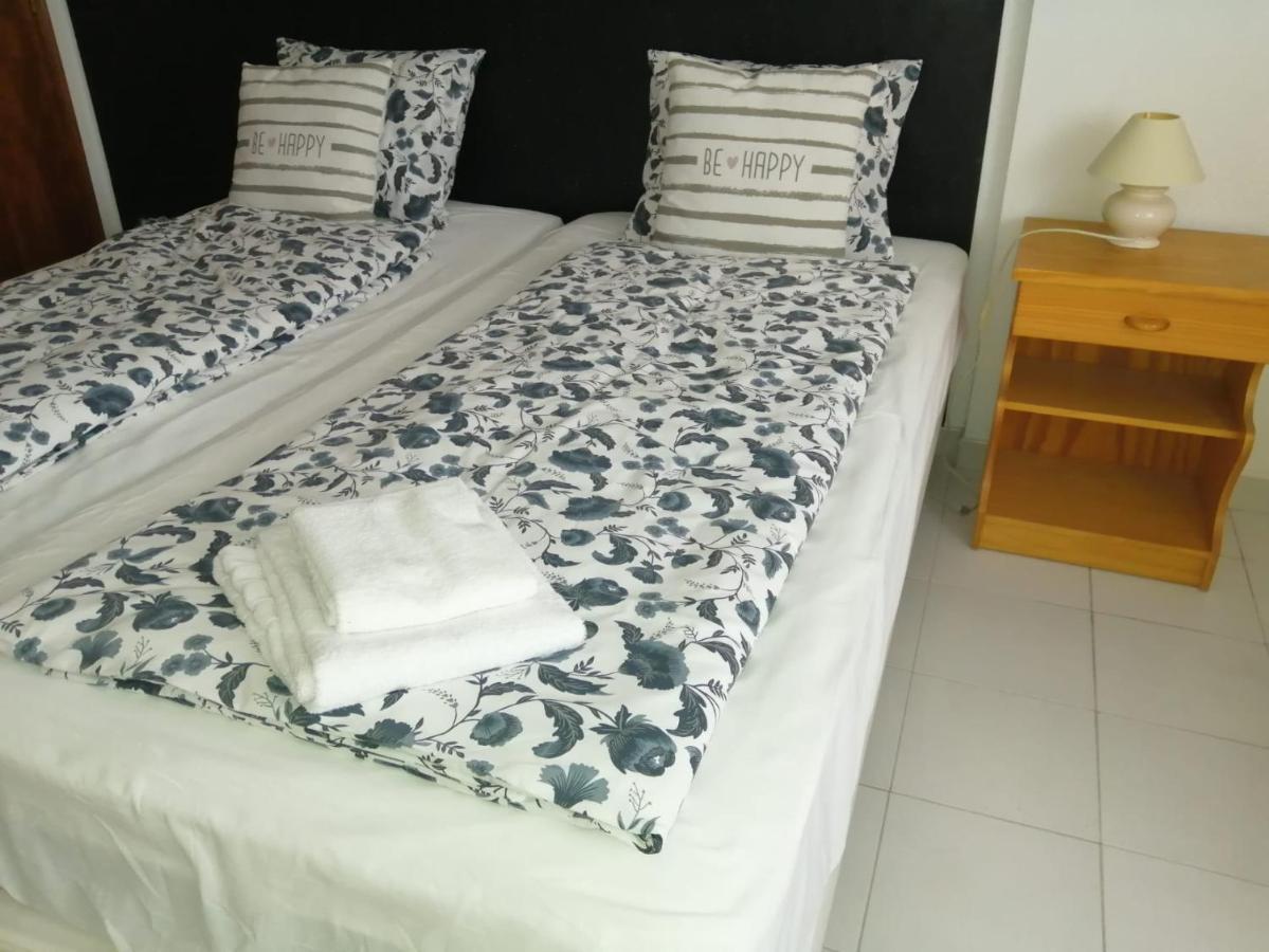 Club Amarílis,Alex&Mila Aparthotel Praia da Rocha 6 pax Portimão Habitación foto